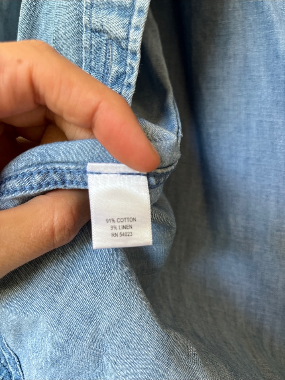Banana Republic soft Wash light Denim Button-Up Shirt - Picture 4 of 4
